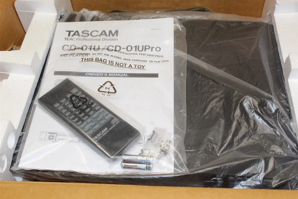 TASCAM CD-01U player CD player - #17418R - Image 2 of 4