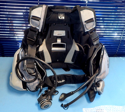 Mares HUB II System-Jacket, integrierter Atemregler, Finimeter, Gr. XL, §