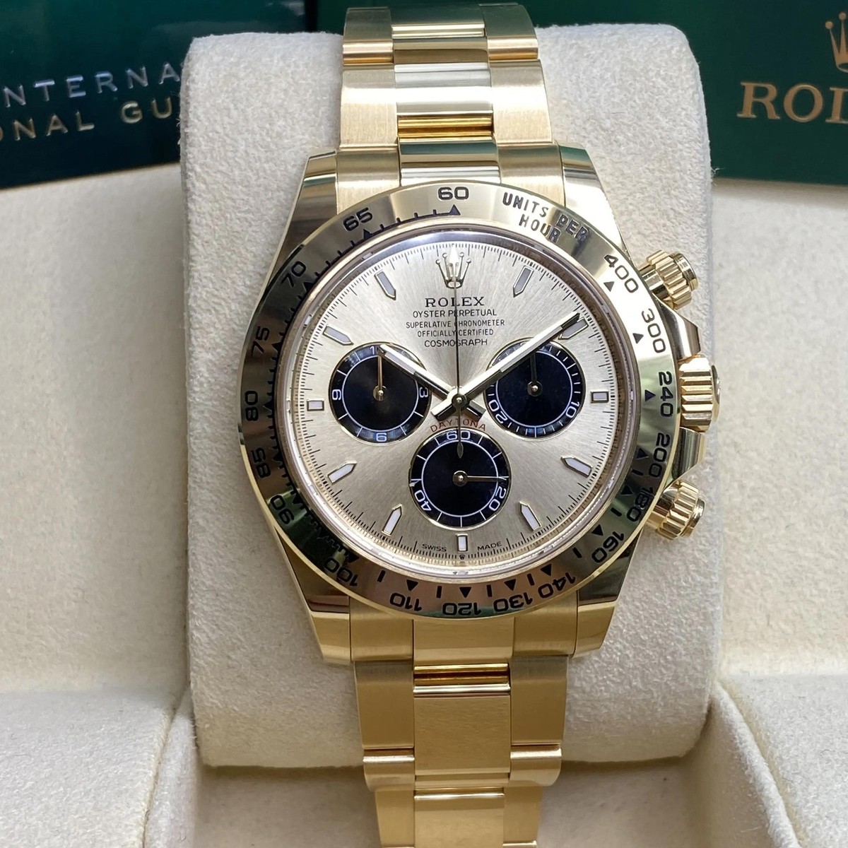 Rolex Cosmograph Daytona 40mm 18K Yellow Gold Champagne Dial Watch