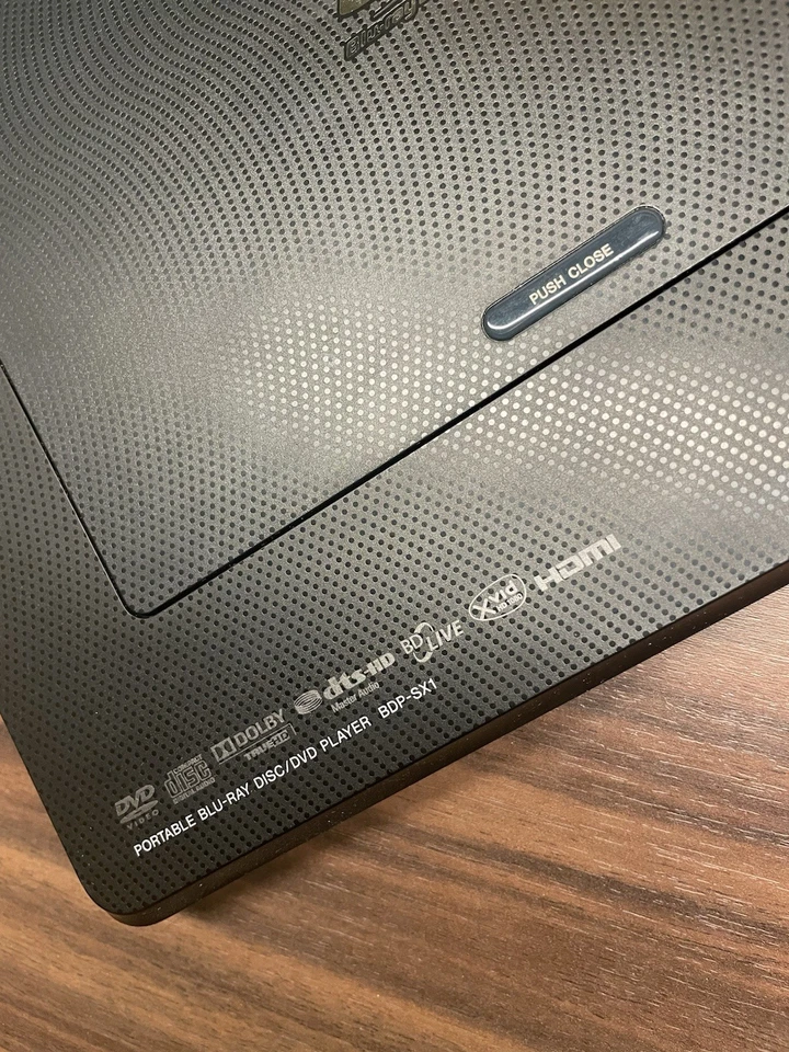 Sony BDP-SX1 – tragbarer Blu-ray-Player mit Breitbild-Display wie Neu - Bild 4 von 4