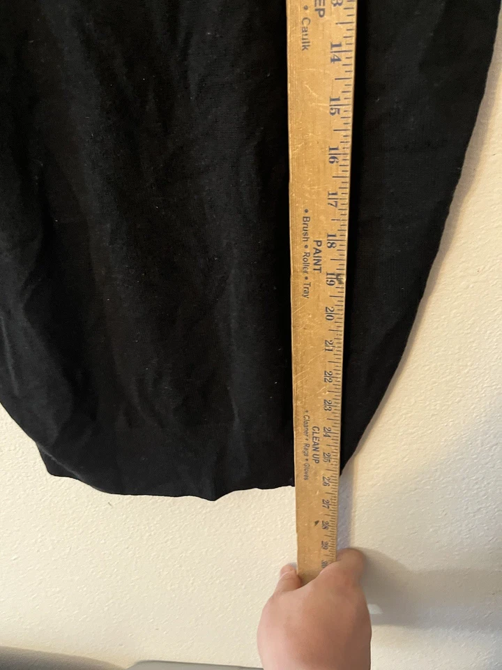 Geoffrey Beene Men's Black Argyle Sweater Vest V-neck Size M Black/ Red Diamonds - Image 4 of 4