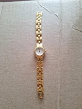 RARE,UNIQUE Women's Watch ESQ SWISS E5215. Mother of Pearl Dial.