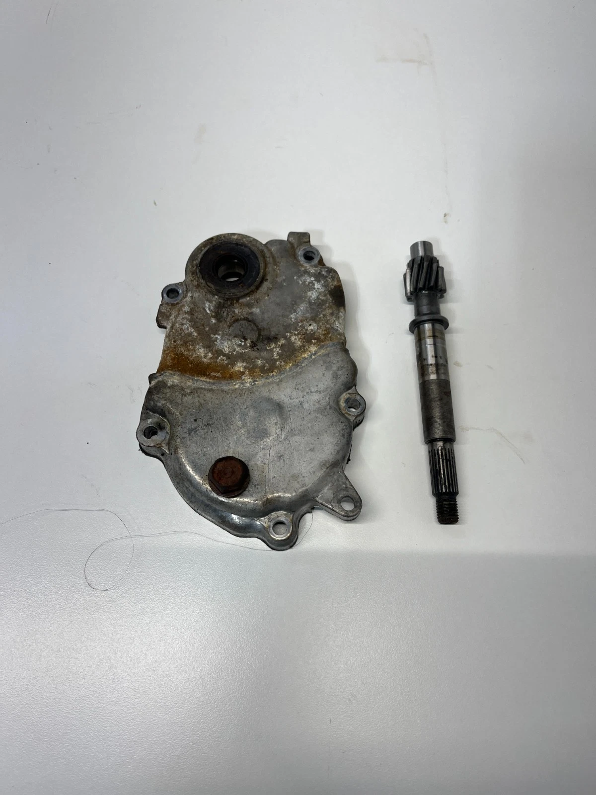 82 1982 Honda Urban Express 50 NU50 OEM GOOD Transmission Case Cover Shaft