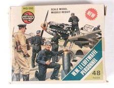 Airfix HO-OO Scale Model Figures Set 01755-6 WWII Luftwaffe Personnel, 48 Pc
