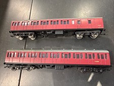2 x Bachmann OO Gauge 57’ Suburban Coaches M46300 & M43230 - from set 30-016