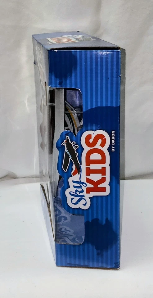 Sky Kids by Daron Cessna 172 Skyhawk Airplane w/ Display Stand - New in Box - Image 2 of 4
