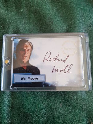 Richard Moll as Mr. Moore Auto 2002 Inkworks Smallville #A15 Autograph Card