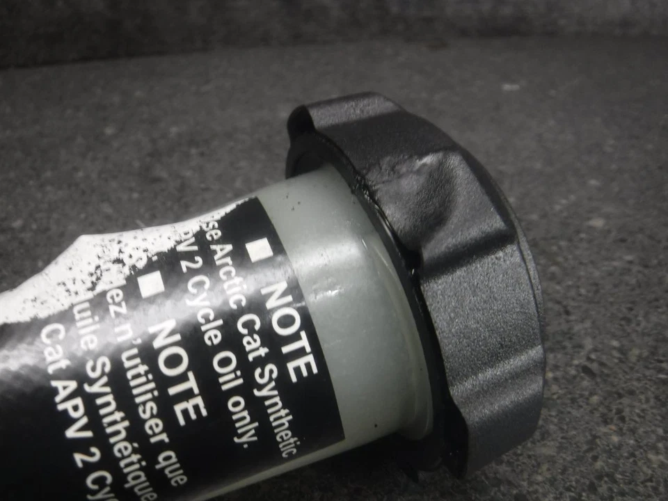 13 Arctic Cat F 800 F8 Oil Tank Components 17O - Image 3 of 3