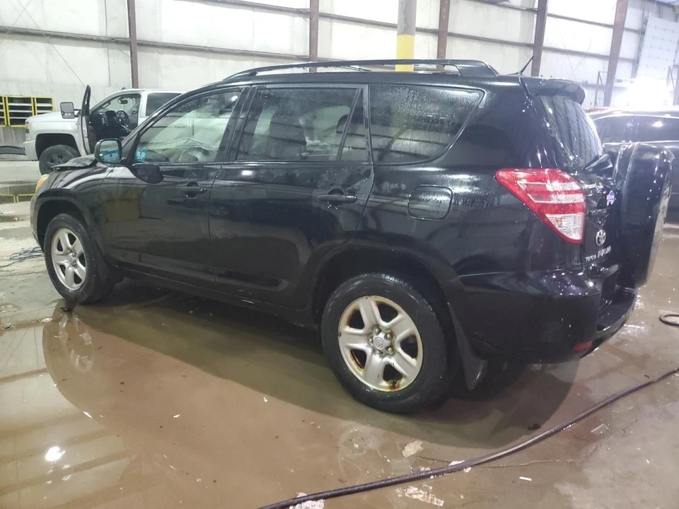 Used Air Cleaner Assembly fits: 2010 Toyota Rav4 4 cylinder 2ARFE engine Grade A - Image 2 of 4