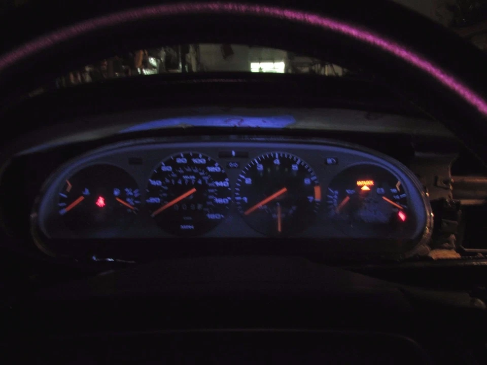 KIT FIJO ILUMINACIÓN LED CUADRO DE INSTRUMENTOS Porsche 951 944 968. Foto 2 de 4