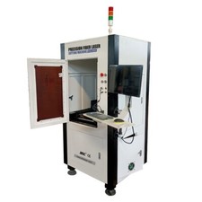Precision Laser Cutter Fiber Laser Cutting Machine 11.8*11.8in 2000W MAX Laser