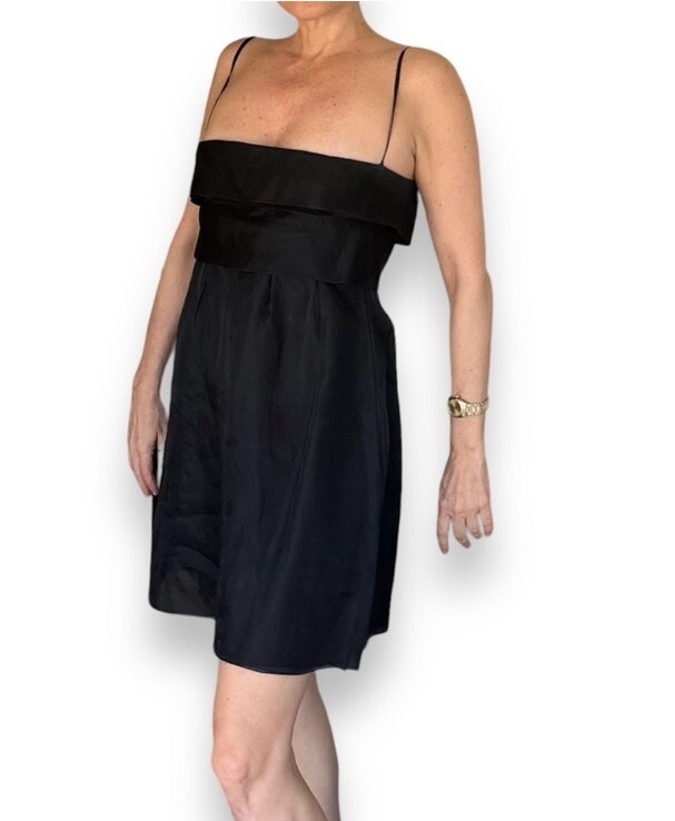 $1868 Vestido Babydoll Valentino 00s Negro Organza Seda Tirantes Cóctel Mediano