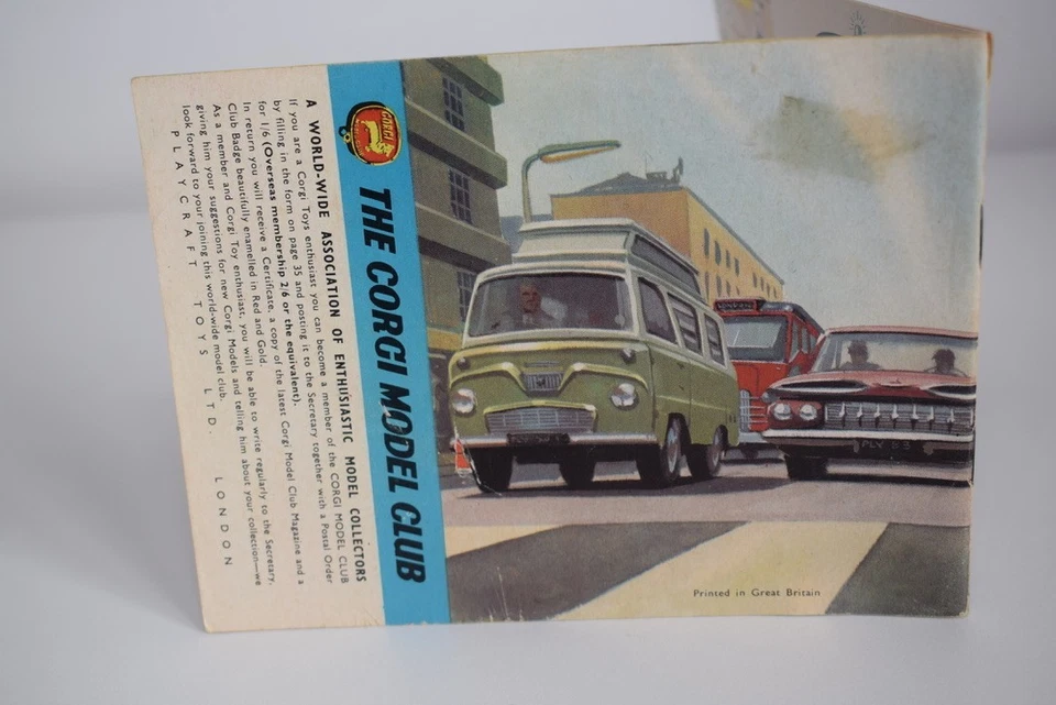 B93 CATALOGO FOLDER VOLANTINO CORGI TOYS 1963 1964 BLUE BLAZER & CAP ECC. COND. - Immagine 3 di 4