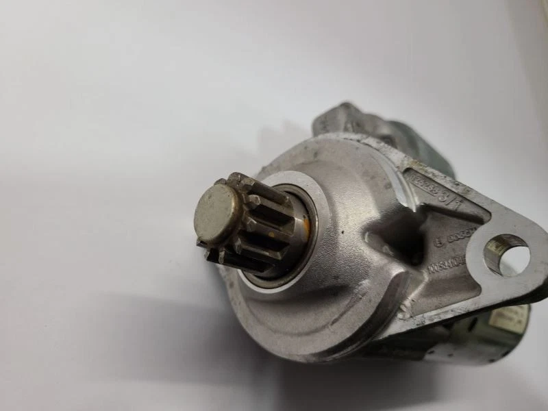 Motor de arranque VOLKSWAGEN JETTA GLI 2012-2018 2,0 L Foto 4 de 4