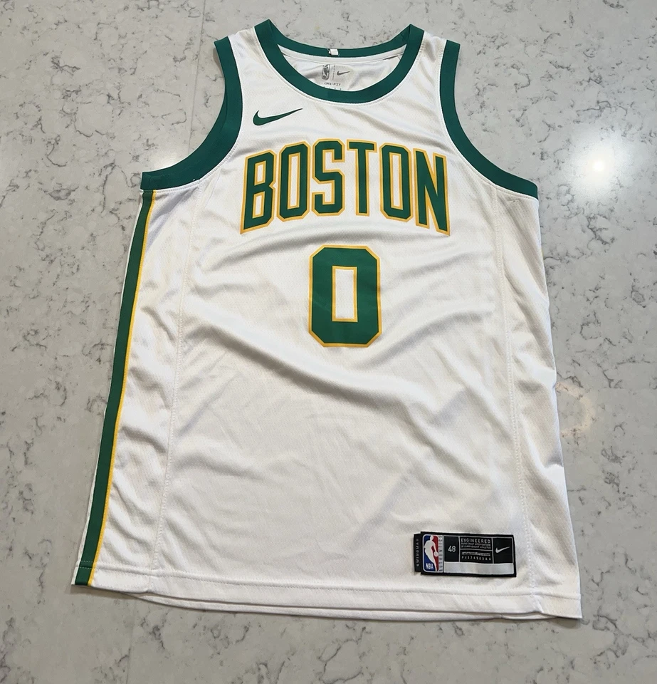 Camiseta Nike Boston Celtics Jayson Tatum #0 blanca verde dorada para hombre talla 48 grande Foto 2 de 4