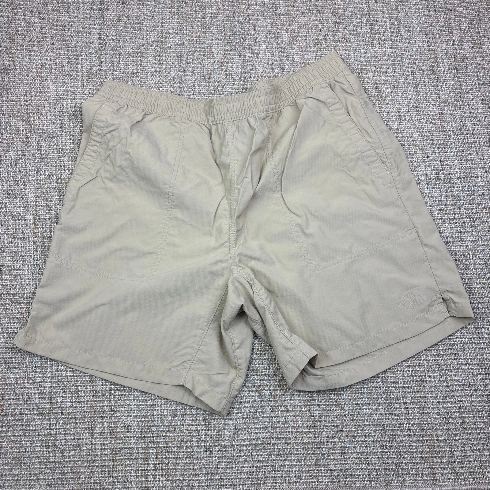 The North Face Men's Large Khaki Tan Elastic Waist Nylon Shorts Outdoor Hiking