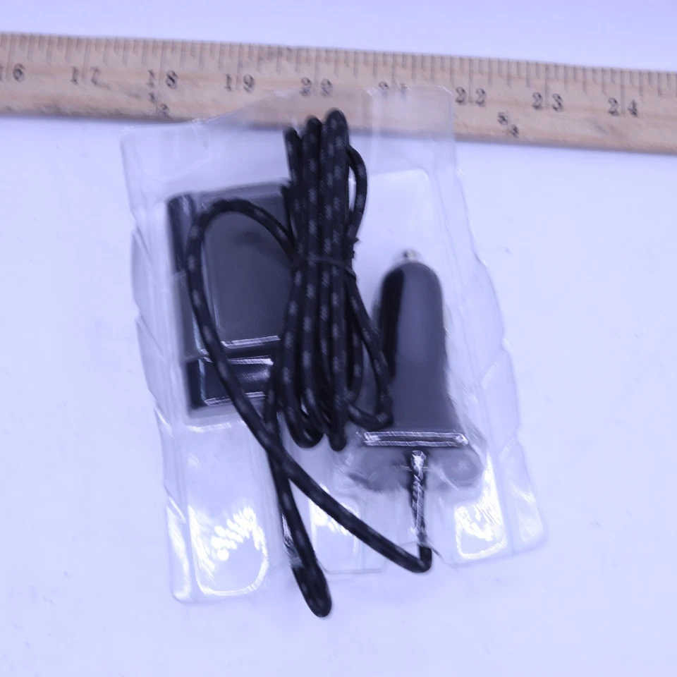 Tech and Go 4-Port Front and Back Seat Charger 9.6 Amp Black/Braided with Matte - Image 4 of 4