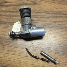 VINTAGE - 1940 BUNCH -"TIGER AERO" SPARK IGNITION- MODEL AERO ENGINE M11