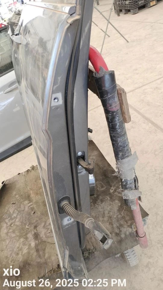 GRY RIGHT REAR DOOR ASSEMBLY 2018-2024 VOLKSWAGEN ATLAS — 第 3/4 张图片