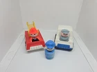 J Vintage Fisher Price little people lot/5: Mail Man Mailman Fire Truck