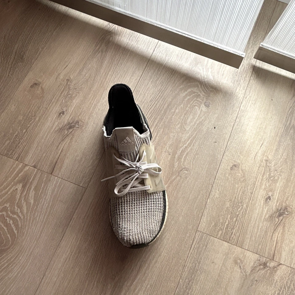 Adidas Ultraboost, Foto 2 von 3