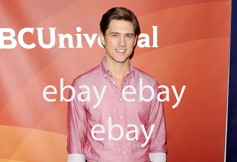 Aaron Tveit - 4x6 Color Photo