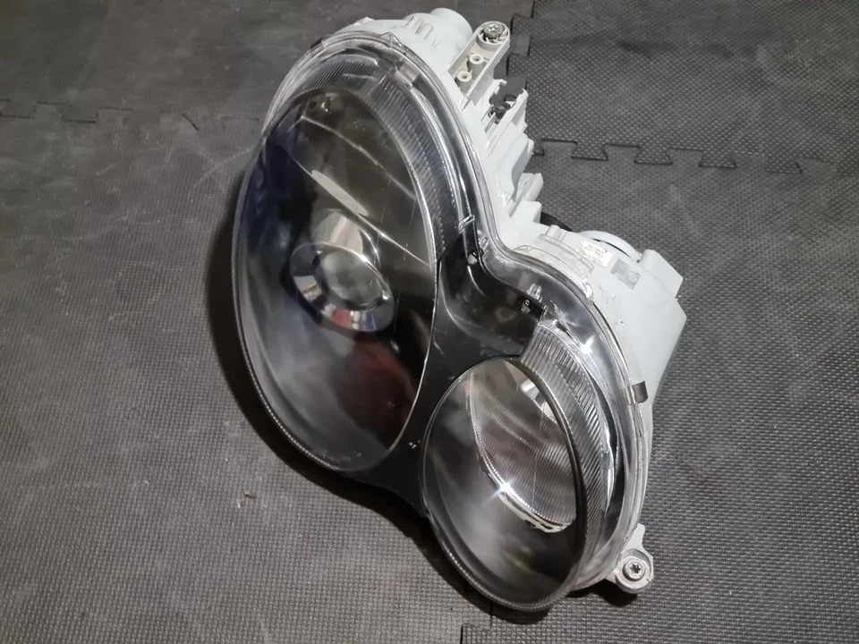 Faro halógeno pasajero derecho mercedes-benz e320 w203 2001-2003 aftermarket Foto 3 de 4