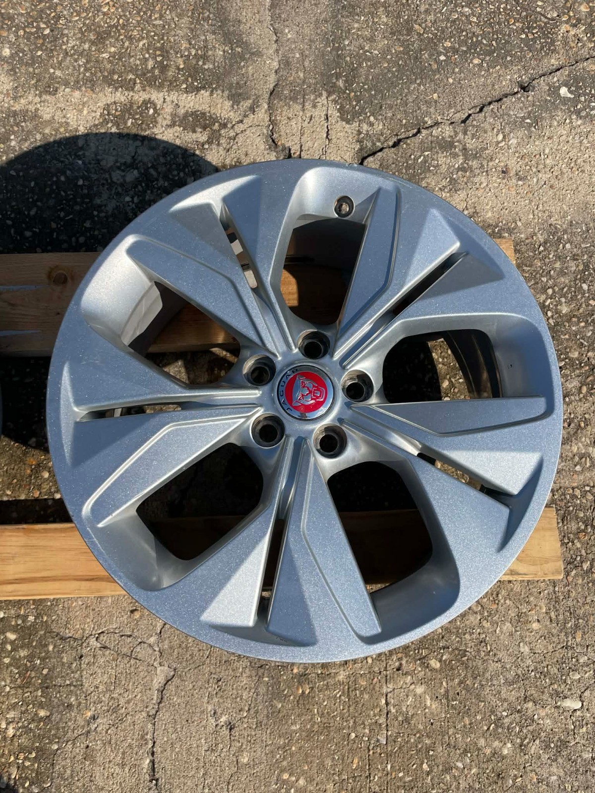 GOOD USED Jaguar XE S OEM Wheel 18” 2020 Factory Rim Original 60017 8.5/10