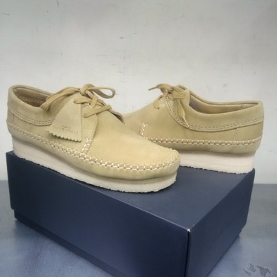 clarks weaver beige