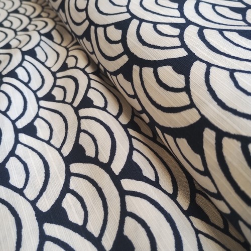 Traditional Japanese Kimono Slub Cotton Fabric with Wave Pattern Sevenberry - Picture 47 of 58