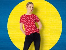T-shirt Lidl Rouge Tee Multi Logos Blancs / Édition Limitée Rare Collector M
