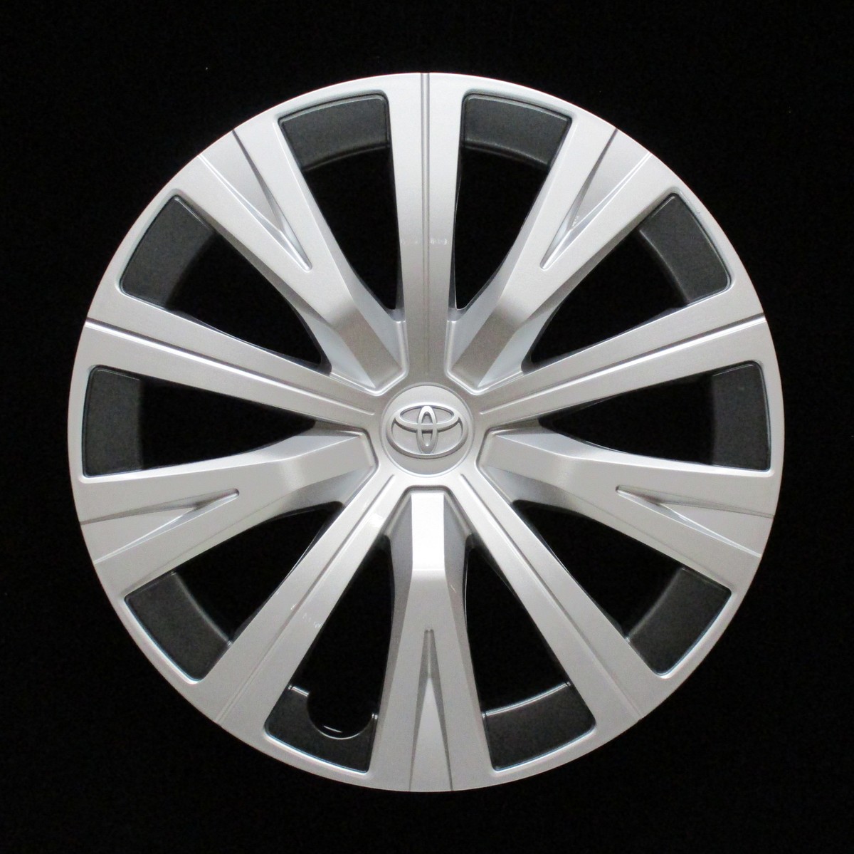 Hubcap for Toyota Camry 2018-2024 Genuine OEM Factory 16