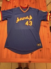 Three Plead Guilty in Fake Sports Memorabilia Case 19