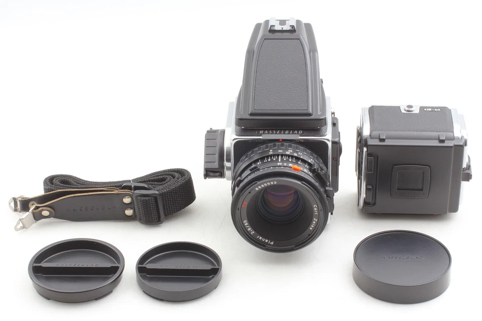[Top MINT] Hasselblad 202FA PM90 camera CFE 80mm f2.8 E12 Film Back From JAPAN - Image 2 of 4