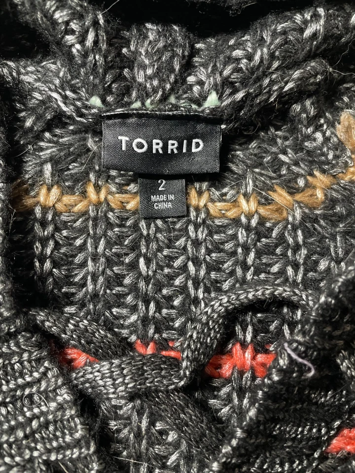 Suéter con Capucha Tejido Grueso Raglán Estampado Rayas Negro Torrid para Mujer Talla US 2X Foto 3 de 4