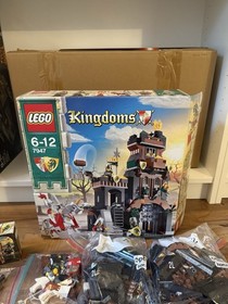 LEGO Castle Kingdoms set 7947 Prison Tower rescue + 7955 incl figures, box, instructions