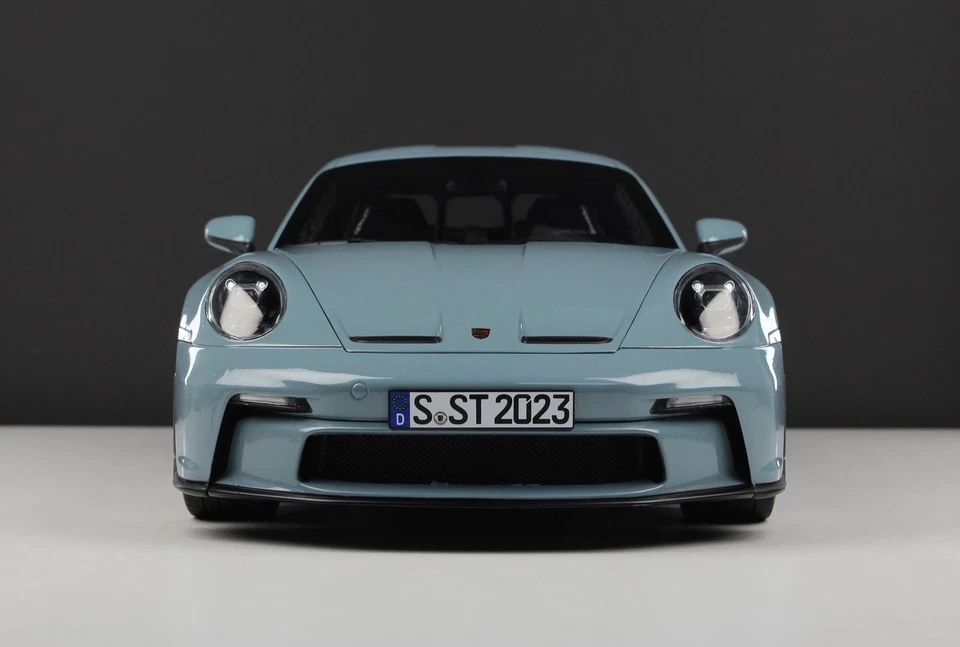 1/12 Scale Porsche 911 S/T 2023 Diecast Model Car by Norev - Image 3 of 4