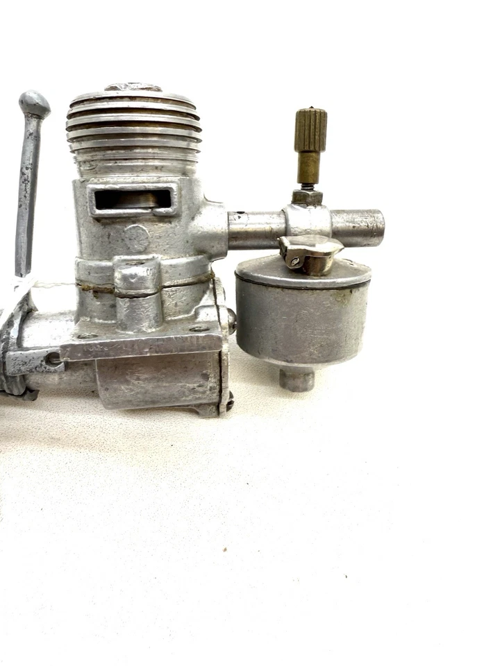 Vintage Rogers .29 Control Line Airplane Engine 1941 M7 - Image 3 of 4