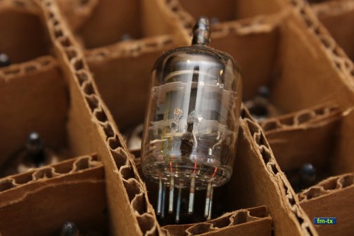 Œuf EC900 (6HA5 6HM5) - ex-Yougoslavie - triode - TUBE UNIQUE - NEUF - Photo 5 sur 6