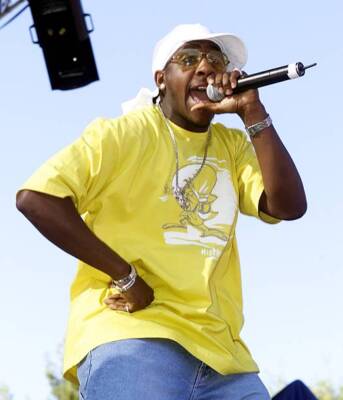 Ryan Toby of City High performs at radio station KLUC's Summer Jam - Old Photo 1