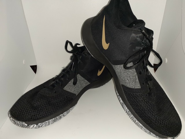 black and gold nike basketball shoes