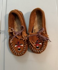 New Vintage Minnetonka Moccasins 2173 Beaded Hard Sole Kids Size 10 Brown Suede