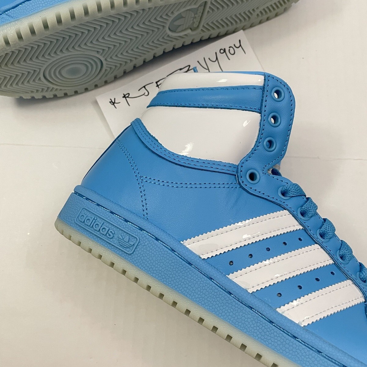 バッシュ アディダス（adidas）ジュニアバスケットシューズ バッシュ