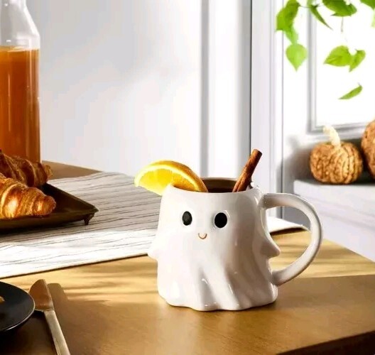 Target Hyde And Eek - Halloween 2023 - White Smiling Ghost Mug