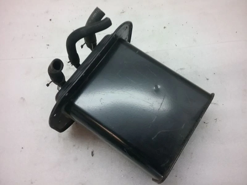 Bote de carbón de vapor de combustible 2,4 L AT 1998 CHRYSLER SEBRING Batt-4RM Foto 3 de 3