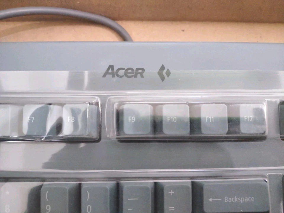 RARE VINTAGE 1996 ACER ASPIRE MODEL 6511 WINDOWS PS/2 EMERALD KEYBOARD RM0-KBRK - Image 3 of 4