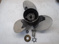 K3 ALUMINUM MERCURY BLACK MAX PROPELLER PROP 48-832828-C1-17 w/ Hub Kit