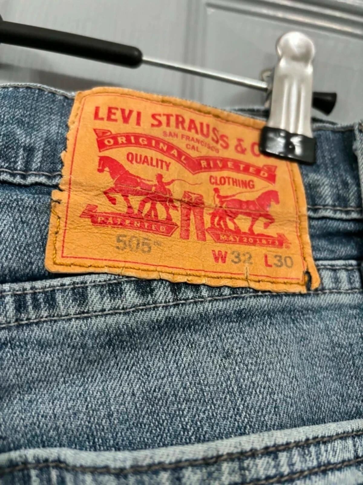 Levi's 505 distressed denim cutoff shorts W32 image 6