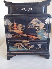 Vintage Oriental Lacquered  Japanese  Jewellery Box.