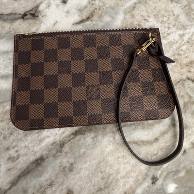 Louis Vuitton Neverfull pm pouch in damier ebene